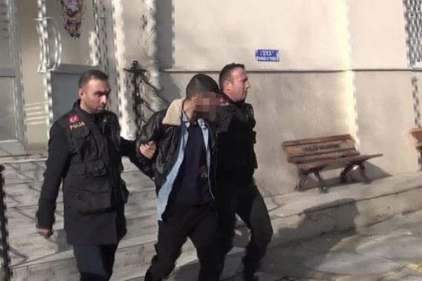 Hırsızlık yapan iş adamının şımarık oğlu mağazada ateş etti