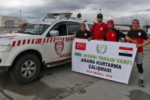 İHH Arama Kurtarma ekibi Musul'da