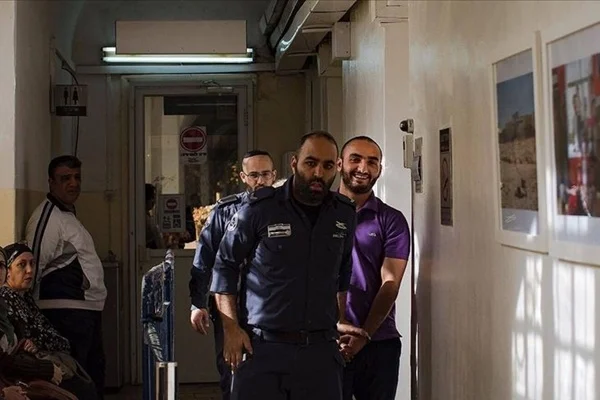 İsrail'in sınır dışı etmeye çalıştığı AA foto muhabirinin duruşması yapıldı