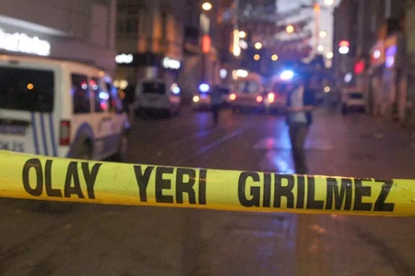 İstanbul'da kaldırıma bırakılan EYP patladı