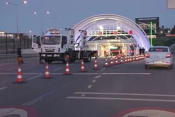 İstanbul'da miting nedeniyle bazı yollar kapalı