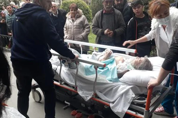 İzmir'de hastanede yangın