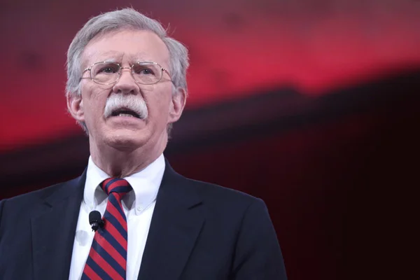 John Bolton'dan Maduro'ya tehdit