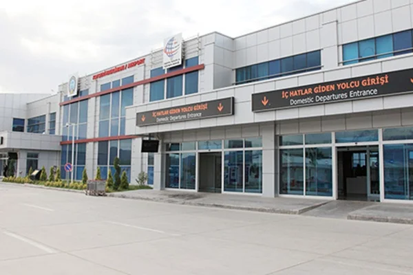 Kayseri havaalanında silah sesleri! Vali Günaydın açıklama yaptı