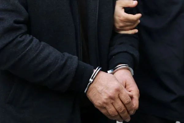 Mersin'de yakalanan uyuşturucu satıcıları PKK'lı çıktı
