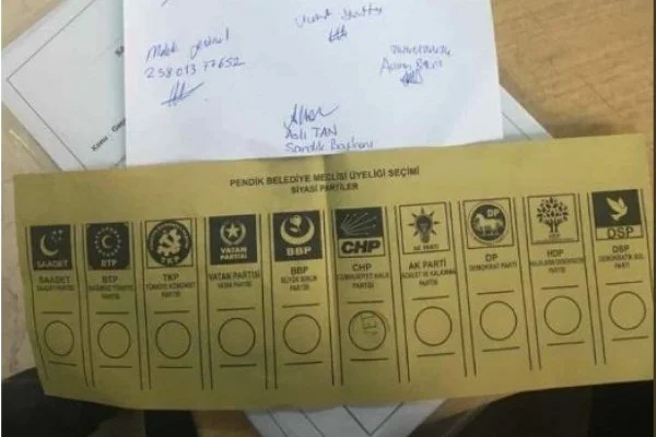 Pendik'te seçmene CHP'ye oy basılmış pusula verildi