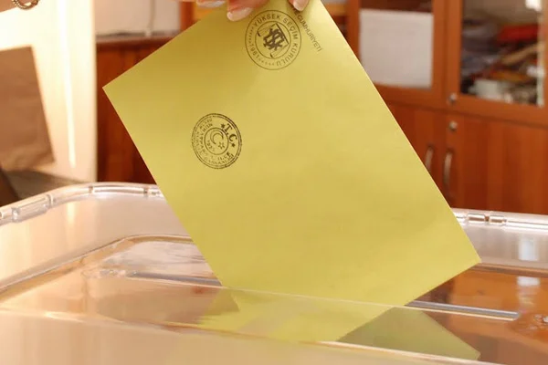 Piar'ın anketine göre Marma ve Karadeniz'de son durum