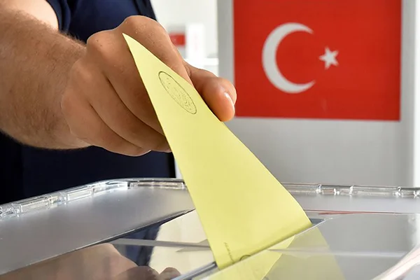 Profesör Özer Sencar: Seçimin sonucunu ekonomi belirleyecek