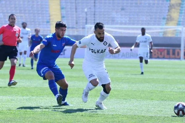 Profesyonel liglerde yaprak dökümü başladı
