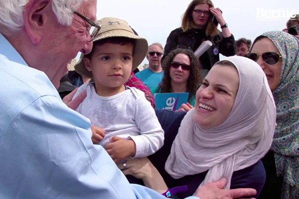 Sanders Müslümanlarla dayanışma içinde: Aşk nefreti yenecek