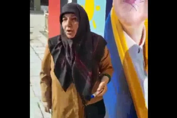 Seçim mitinglerindeki kaos ortamı, vatandaşa bu şekilde yansıyor