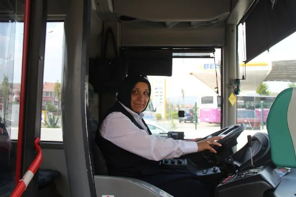Şehir içi ulaşımda kadın şoförler