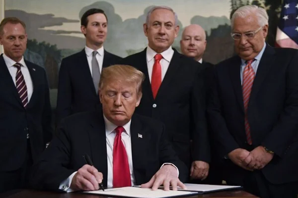 Trump, 'Golan Tepeleri kararını' imzaladı