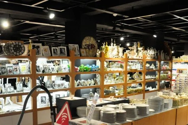 Türk züccaciyeciler ABD'de