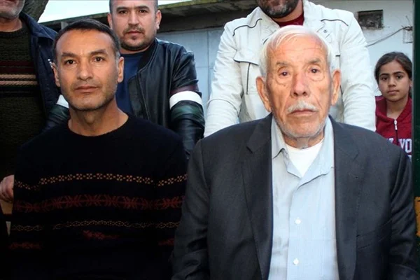 'Türkiye'nin en yaşlı muhtarı' tekrar seçildi