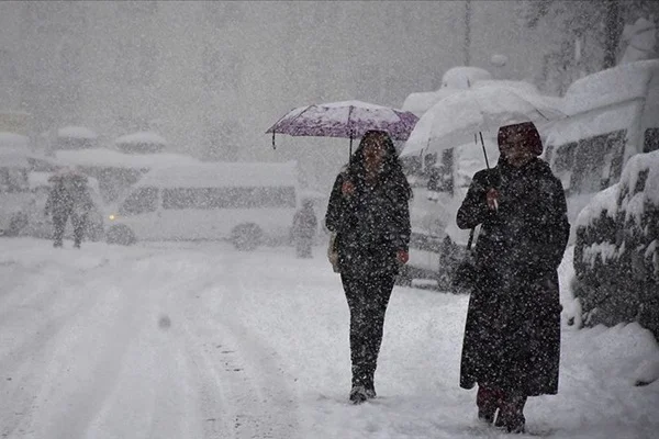 Üç il için yoğun kar yağışı uyarısı