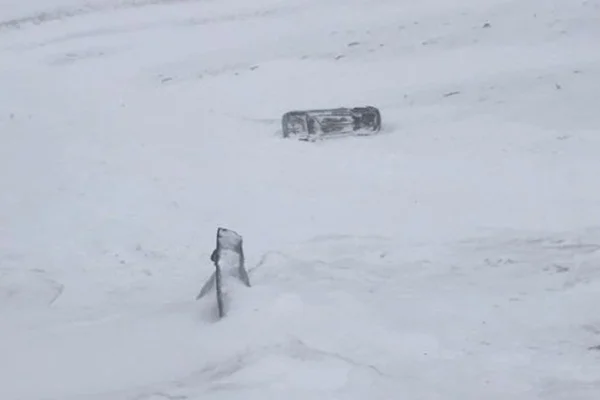 Van-Hakkari karayolunda çığ düştü