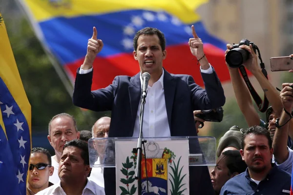 Venezuela'da flaş gelişme: Guaido'nun danışmanı ve bir vekil gözaltında