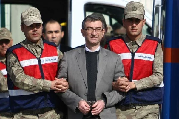 'Vurun, öldurun, ateş açın' emrini inkar etti