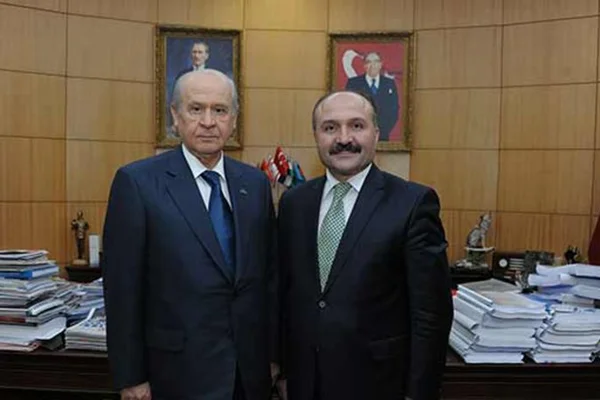 "Yanlışı eleştirdik, ihraç edildik"