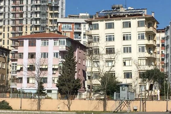 27 yıl sonra yıkımına başlandı