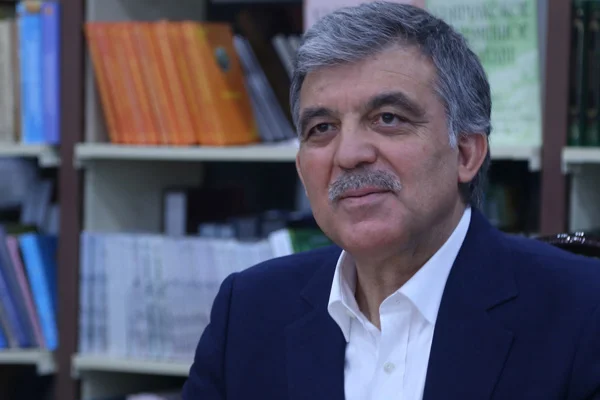 Abdullah Gül'den eleştirilere yanıt: AK Parti'nin kurucu ilkelerinden yolunu çeviren ben miyim?