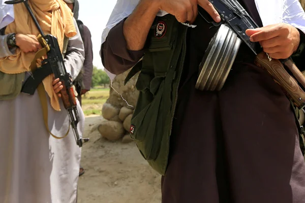Afganistan'da Taliban saldırısı: 8 ölü