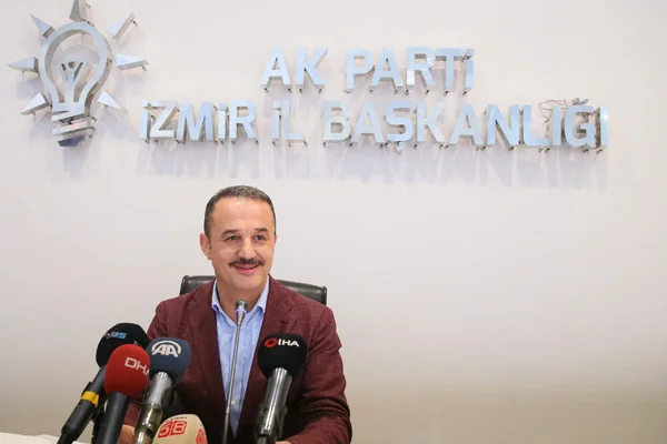 AK Parti İzmir İl Başkanı istifa etti