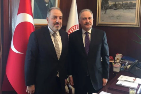AK Partili Yeneroğlu'ndan CHP'li Gök'e geçmiş olsun ziyareti