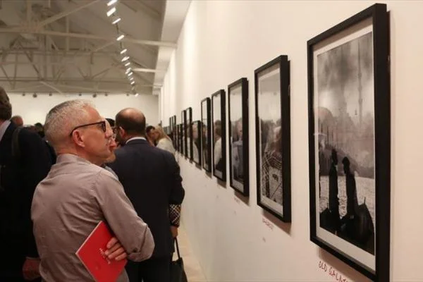 Ara Güler Sergisi, Londra'da ilk 10 etkinlikte