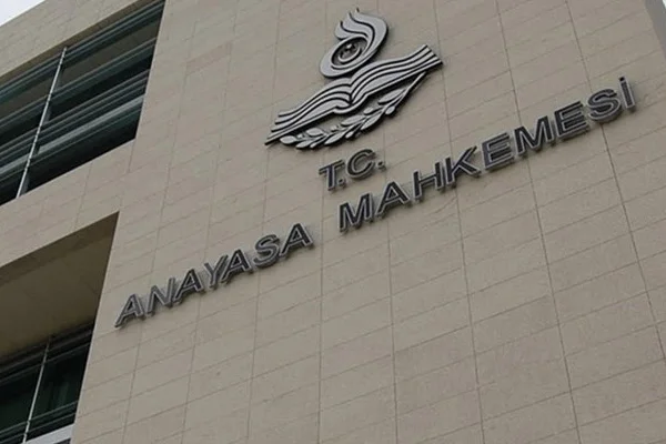 AYM'den 'şiddet gören kadınlar'la ilgili karar