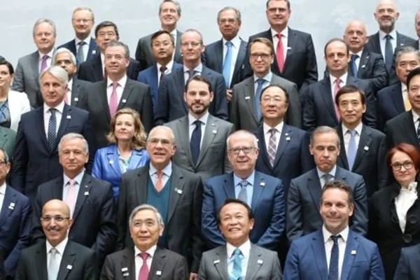 Bakan Albayrak 'G20 Aile Fotoğrafı' çekimine katıldı