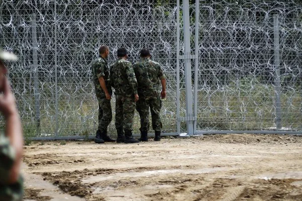 Bulgaristan Türkiye sınırına asker yığdı