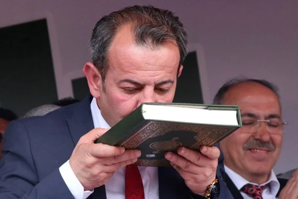 CHP'li başkan, Suriyeli mültecilere yardımları kesti