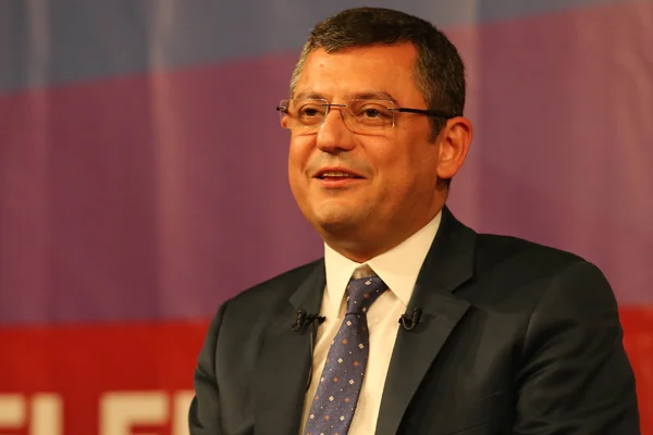 CHP'li Özel: İmamoğlu pazartesi günü mazbatasını alacak