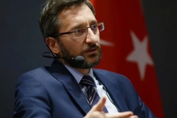 Cumhurbaşkanlığından Notre Damme yangını açıklaması