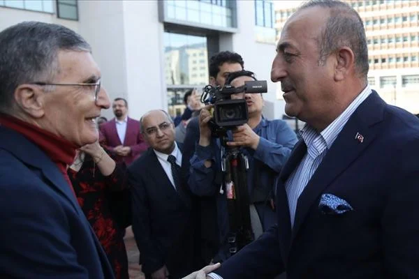 Dışişleri Bakan Çavuşoğlu, Aziz Sancar ile görüştü