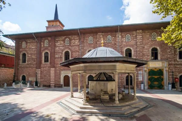 Endülüslü Arapların buluştuğu mekân