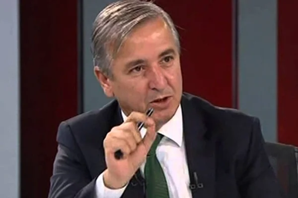 Erdoğan'ın eski metin yazarı Ünal: AK Parti'nin en büyük sorunu Pelikan adı verilen paralel örgüttür