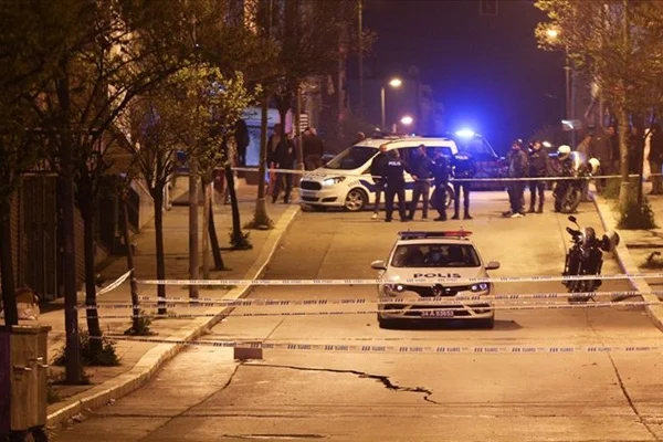Esenyurt'taki binalarda inceleme