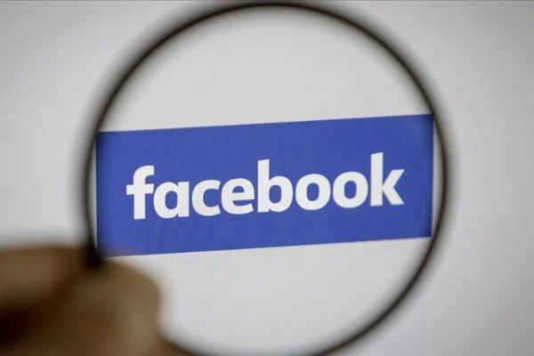 Facebook'tan İngiltere'deki aşırı sağcı kişi ve örgütlere yasak