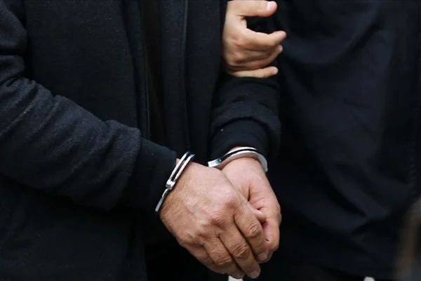 FETÖ şüphelisi iki astsubay gözaltına alındı