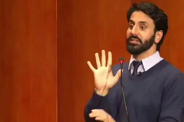 Hamza Tzortzis'in Boğaziçi'ndeki konuşmasına suç duyurusu