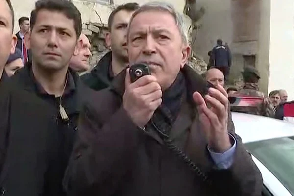 Hulusi Akar: 'Değerli arkadaşlar' ifadesini saldırganlar için söylemedim