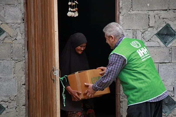 İHH, Ramazan'da 120 ülke ve bölgede