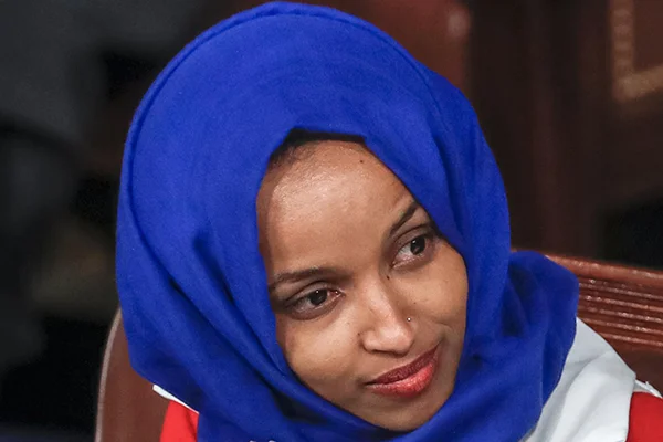 İlhan Omar'a yönelik ırkçı saldırıya tepki yağdı