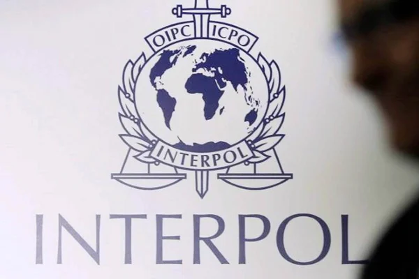 Interpol'ün kırmızı bültenle aradığı 3 kadın tahliye oldu