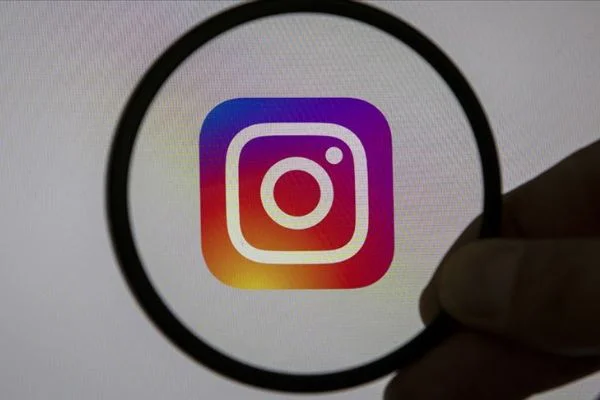 İran'dan Instagram'a tepki