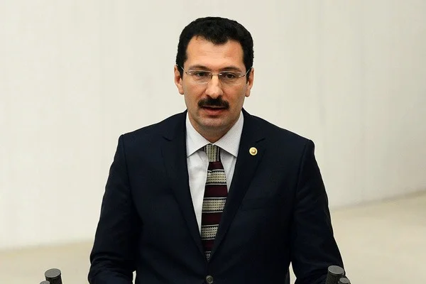 İstanbul'da oylar sayılıyor: 530 sandıkta 11 bin 109 oy Ak Parti lehine