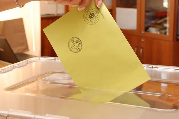 İstanbul'da sayımı biten ilçelerde hangi partiye kaç oy yazıldı?
